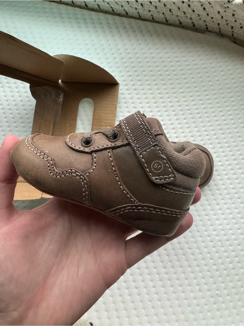 Stride Rite Baby Shoes - Picture 2 of 3